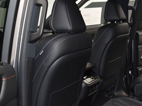 New 2026 Nissan Armada PRO-4X w/ Captain's Chari Seat Package image 21