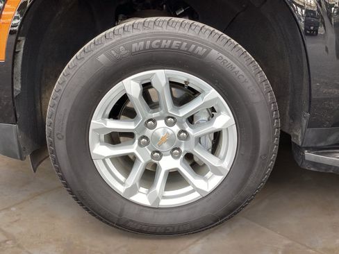 Used 2026 Chevrolet Tahoe LT AWD/4WD image 36