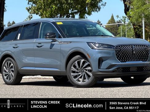New 2026 Lincoln Aviator 2WD image 1