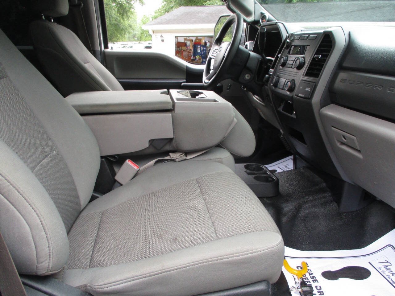 Used 2017 Ford F250 XL w/ Power Equipment Group AWD/4WD image 14