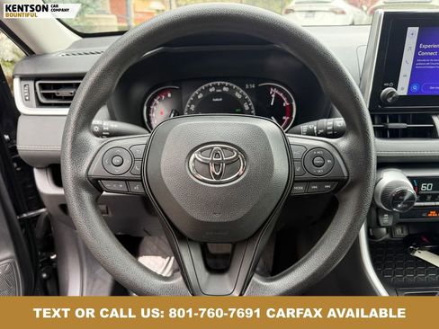 Used 2025 Toyota RAV4 XLE AWD/4WD image 17