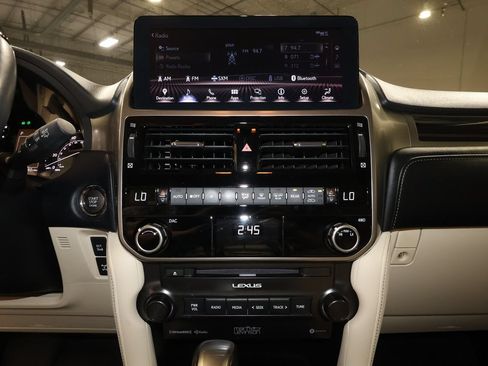 Used 2023 Lexus GX 460 Premium AWD/4WD image 17