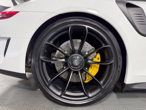 Certified 2019 Porsche 911 GT3 RS image 14