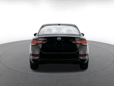 Used 2025 Nissan Sentra SV FWD image 8