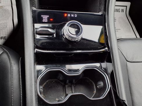 Used 2022 Jeep Grand Cherokee Limited image 24