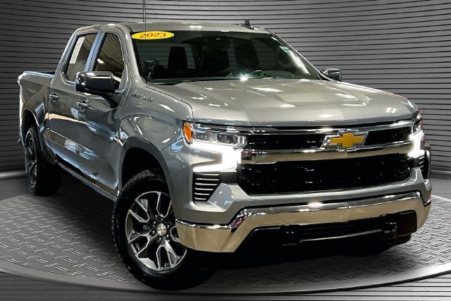 Used 2023 Chevrolet Silverado 1500 LT AWD/4WD image 3