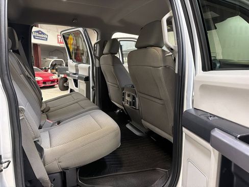 Used 2019 Ford F350 XLT w/ XLT Premium Package AWD/4WD image 38