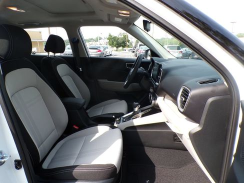New 2026 Hyundai Venue SEL FWD image 14