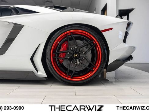Used 2017 Lamborghini Aventador LP 700-4 AWD/4WD image 18