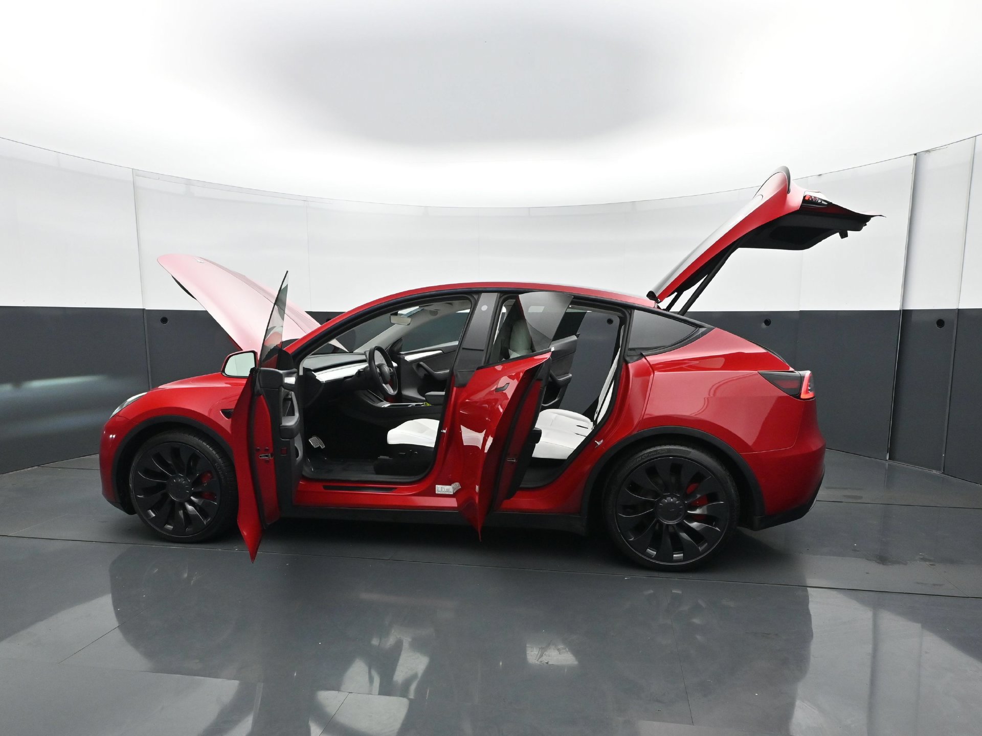 Used 2022 Tesla Model Y Performance AWD/4WD image 32
