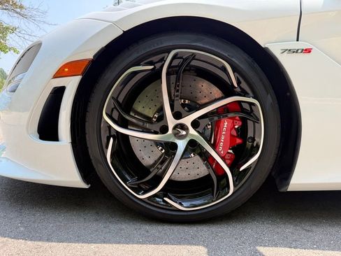 Used 2024 McLaren 750S Spider image 46