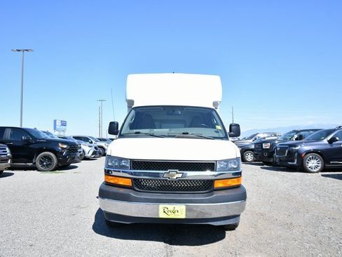 Used 2021 Chevrolet Express 3500 w/ Power Convenience Package image 6