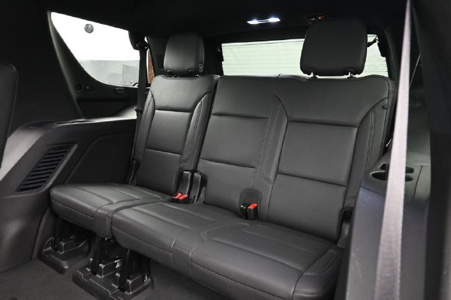 Used 2024 Chevrolet Tahoe LT AWD/4WD image 9