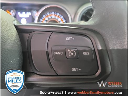 Used 2023 Jeep Gladiator Sport AWD/4WD image 29