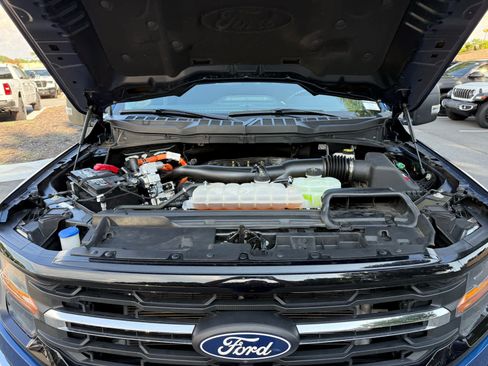 Used 2024 Ford F150 XLT w/ FX4 Off-Road Package AWD/4WD image 28
