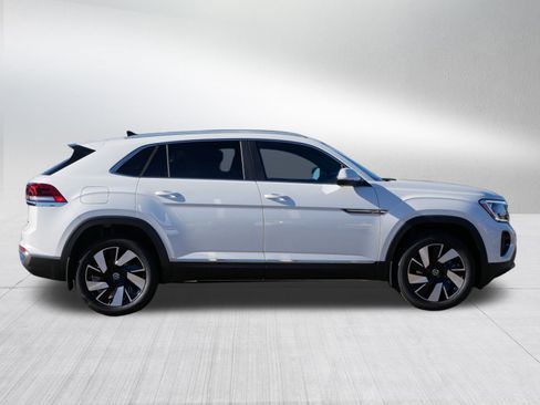 New 2026 Volkswagen Atlas Cross Sport SEL AWD/4WD image 2