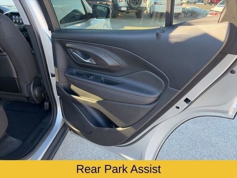 Used 2022 GMC Terrain SLE w/ Driver Convenience Package image 21