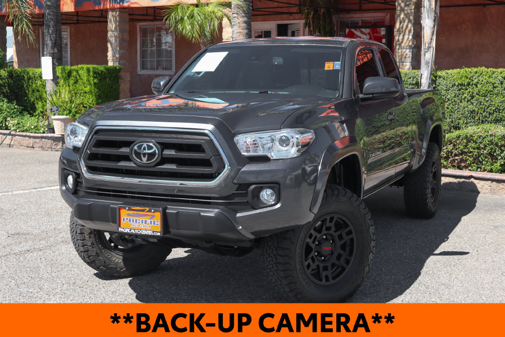 Used 2022 Toyota Tacoma SR5 AWD/4WD image 4