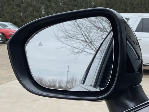 Used 2023 Nissan Rogue SL w/ SL Premium Package image 9