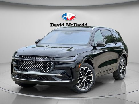 New 2026 Lincoln Nautilus Reserve AWD/4WD image 2