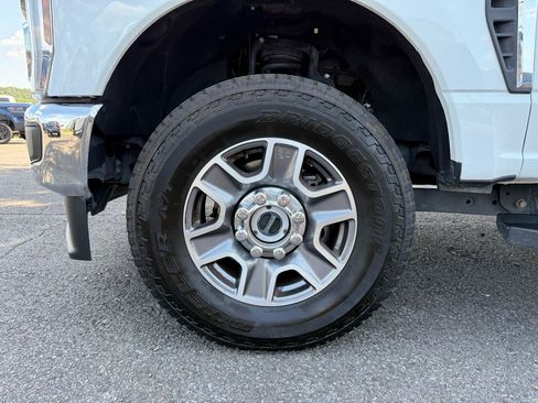 Used 2025 Ford F250 Lariat AWD/4WD image 45
