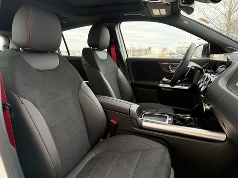 New 2026 Mercedes-Benz GLA 35 AMG 4MATIC image 13