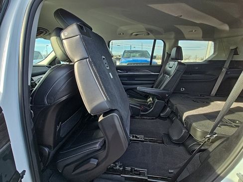 Used 2022 Jeep Grand Cherokee L Limited image 47