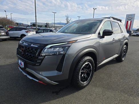 New 2026 Nissan Pathfinder Rock Creek image 7