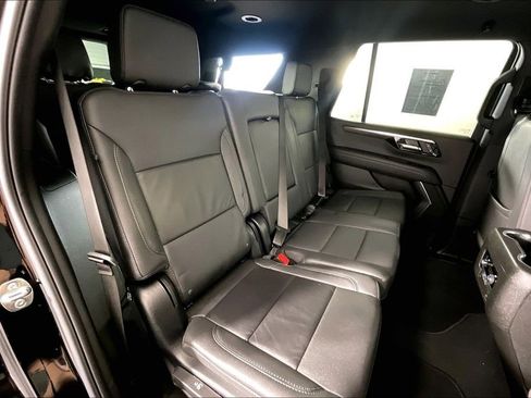 Used 2025 Chevrolet Tahoe Z71 AWD/4WD image 37