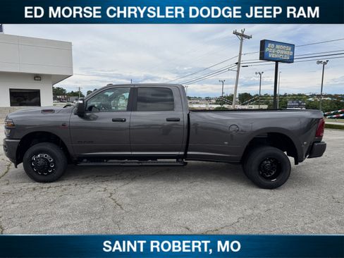 New 2026 RAM 3500 Big Horn AWD/4WD image 7