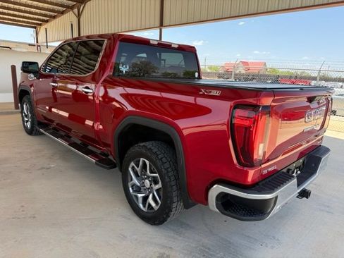 Used 2023 GMC Sierra 1500 SLT AWD/4WD image 6