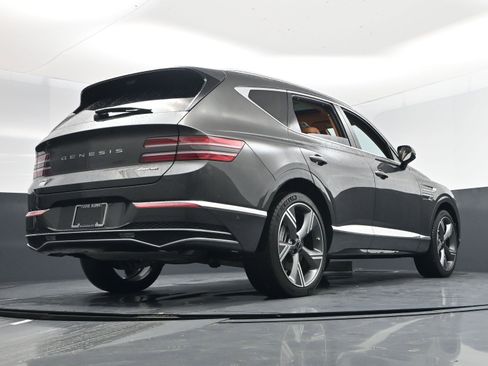 Used 2025 Genesis GV80 3.5T Prestige image 14