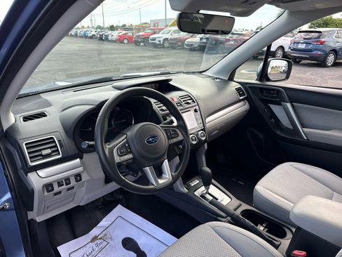 Used 2017 Subaru Forester 2.5i Premium AWD/4WD image 13