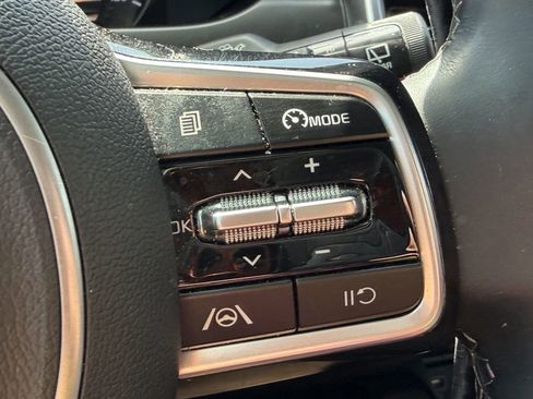 Certified 2022 Kia Sorento S FWD image 31
