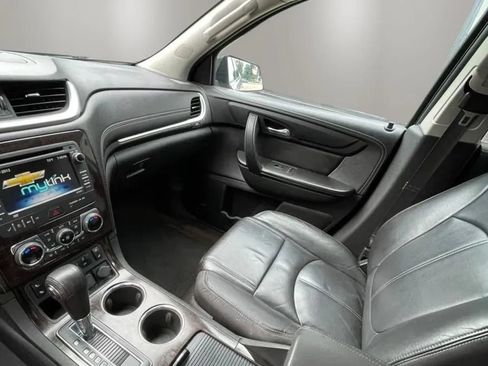 Used 2015 Chevrolet Traverse LT AWD/4WD image 18