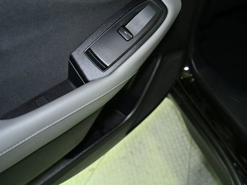 Used 2025 Subaru Outback Premium image 51