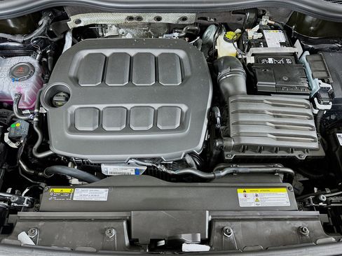 New 2026 Volkswagen Tiguan SE image 28