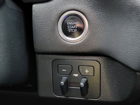 Used 2023 Toyota Tundra Limited image 20