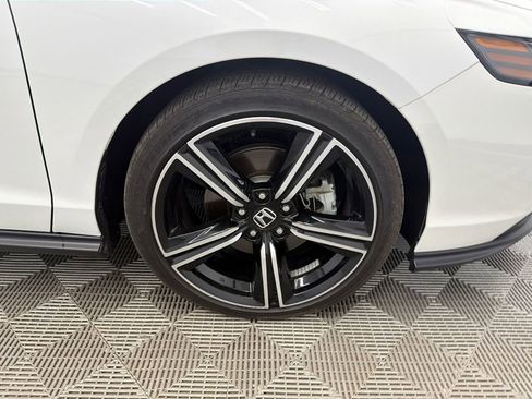 Used 2023 Honda Accord Sport image 13