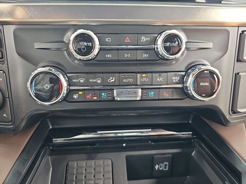 New 2026 Ford F350 King Ranch w/ Chrome Package AWD/4WD image 20