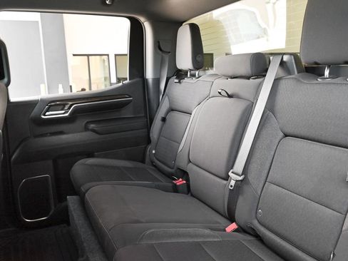 Used 2024 GMC Sierra 1500 Elevation image 13