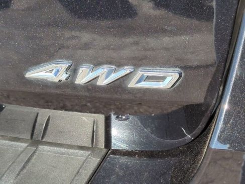 Used 2022 Ford Explorer XLT image 30