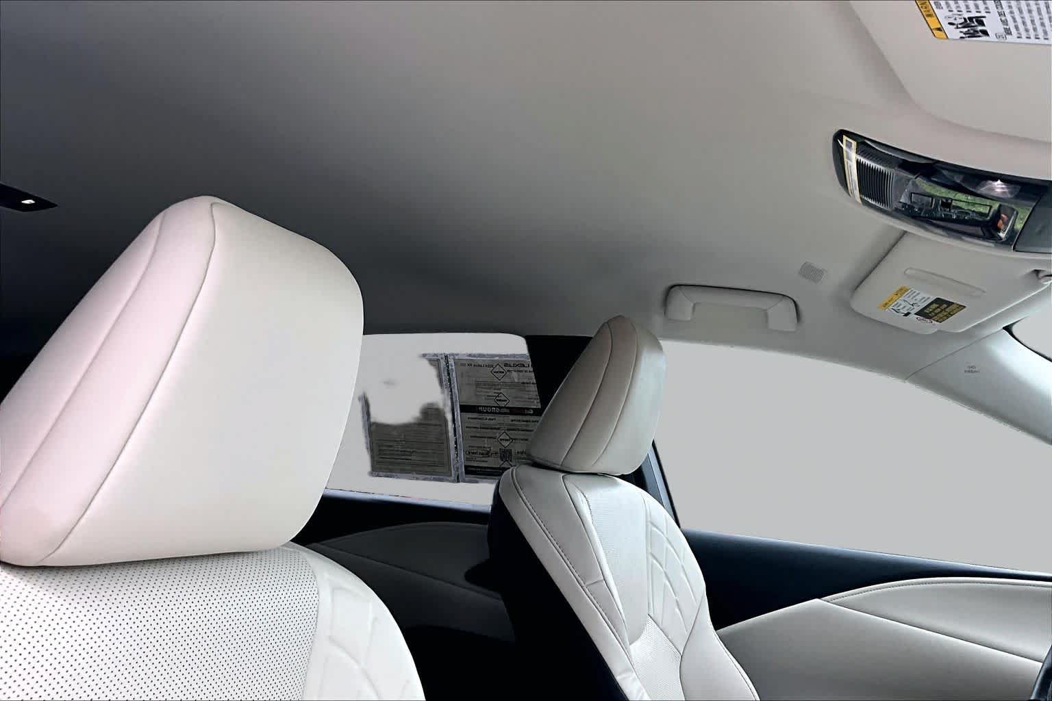 Used 2024 Lexus RX 350 FWD w/ Technology Package image 14