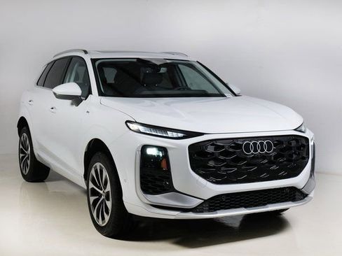 New 2026 Audi Q3 quattro 2.0T image 1