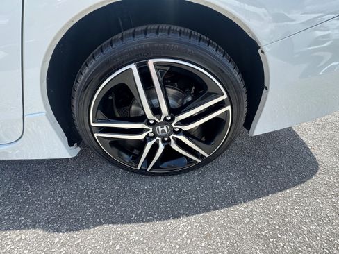 Used 2016 Honda Accord Sport image 5