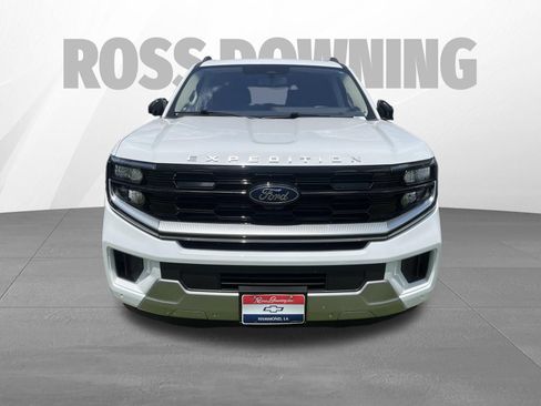 Used 2025 Ford Expedition Max Platinum AWD/4WD image 2