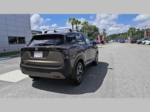 Used 2026 Nissan Kicks SV w/ Cold Weather Package FWD image 31
