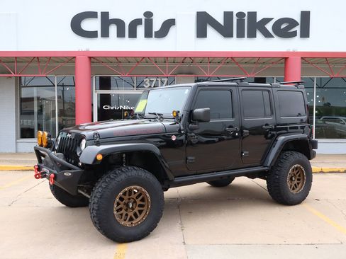 Used 2017 Jeep Wrangler Unlimited Rubicon image 1