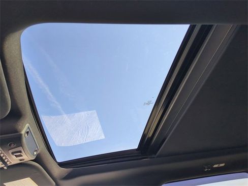 Certified 2021 Ford F350 Platinum image 20