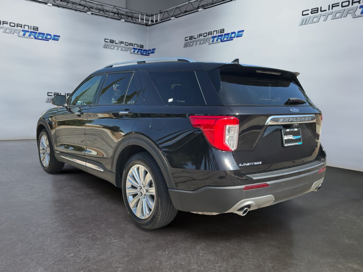 Used 2023 Ford Explorer Limited w/ Limited Technology Package RWD image 7